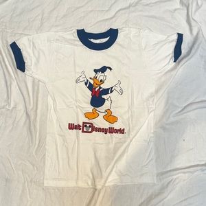 vintage dead stock disney t shirt vintage daffy duck